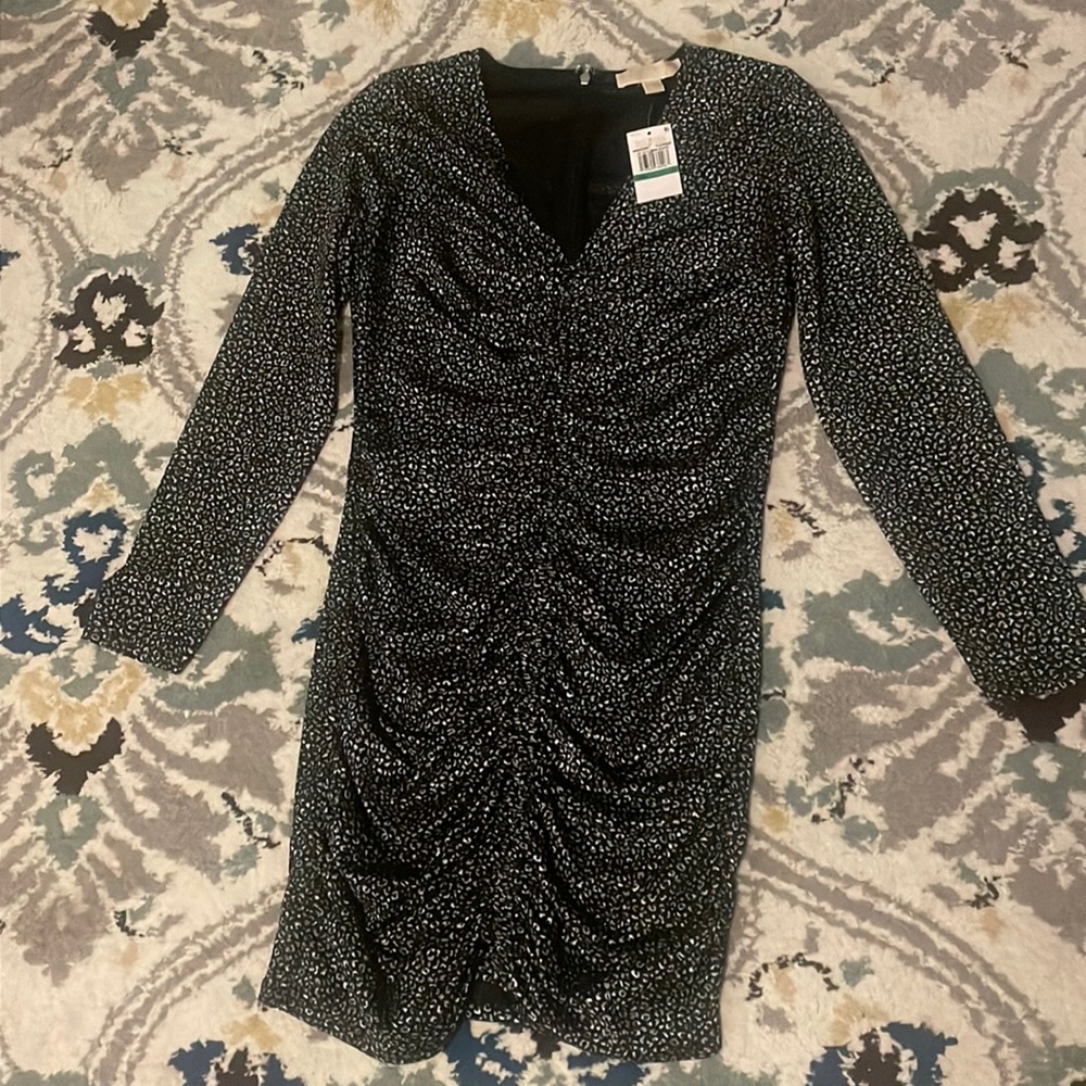 NWT Michael Kors ruched dress Size L black grey and white print